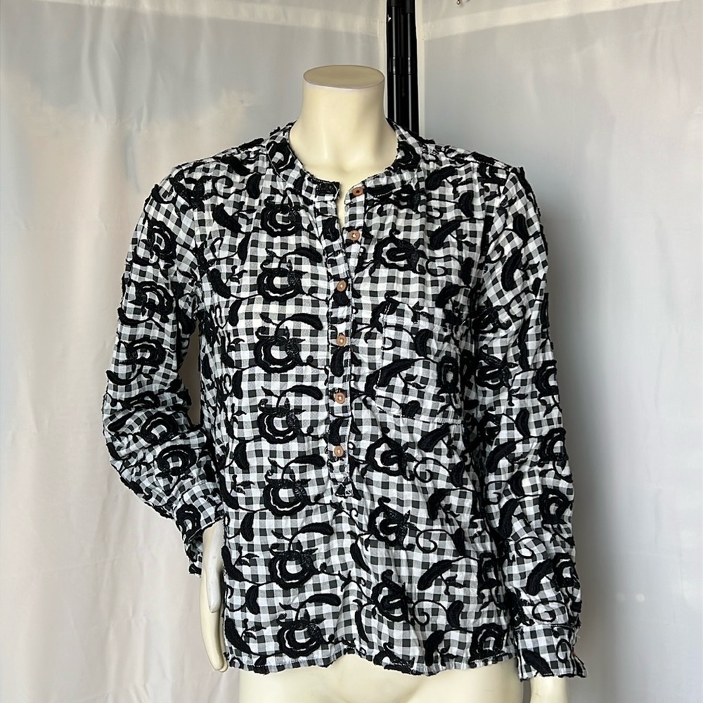 Anthropologie Pilcro Gingham Embroidered Blouse